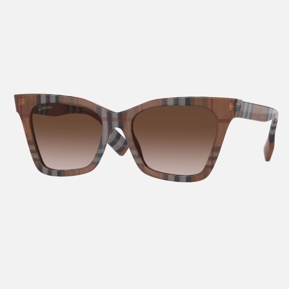 Burberry Sunglasses, New 235 - Picture 4 of 5